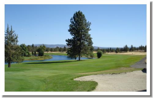 Fall River Golf Course - #18 Green