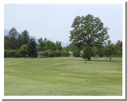 Tucker Oaks Golf Course - Hole 2