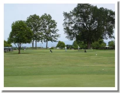 Tucker Oaks Golf Course - Hole 8